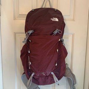 The North Face Casimir 32L Backpack